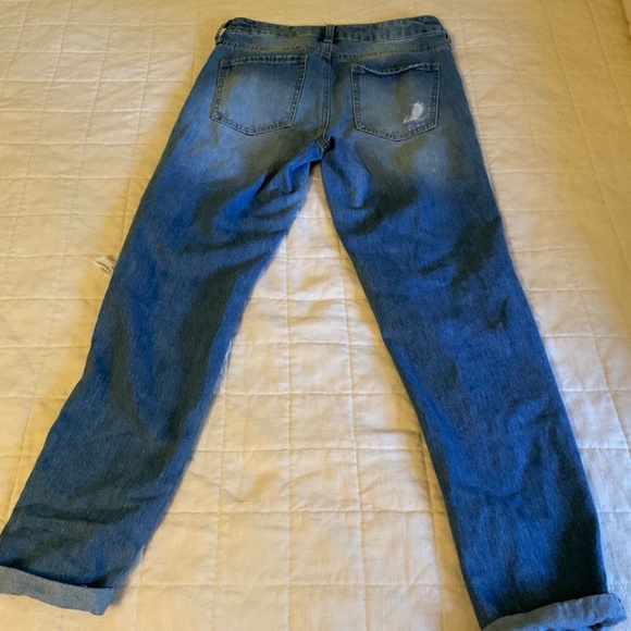 size 0 distressed mid wash zumiez jeans! - Picture 2 of 4